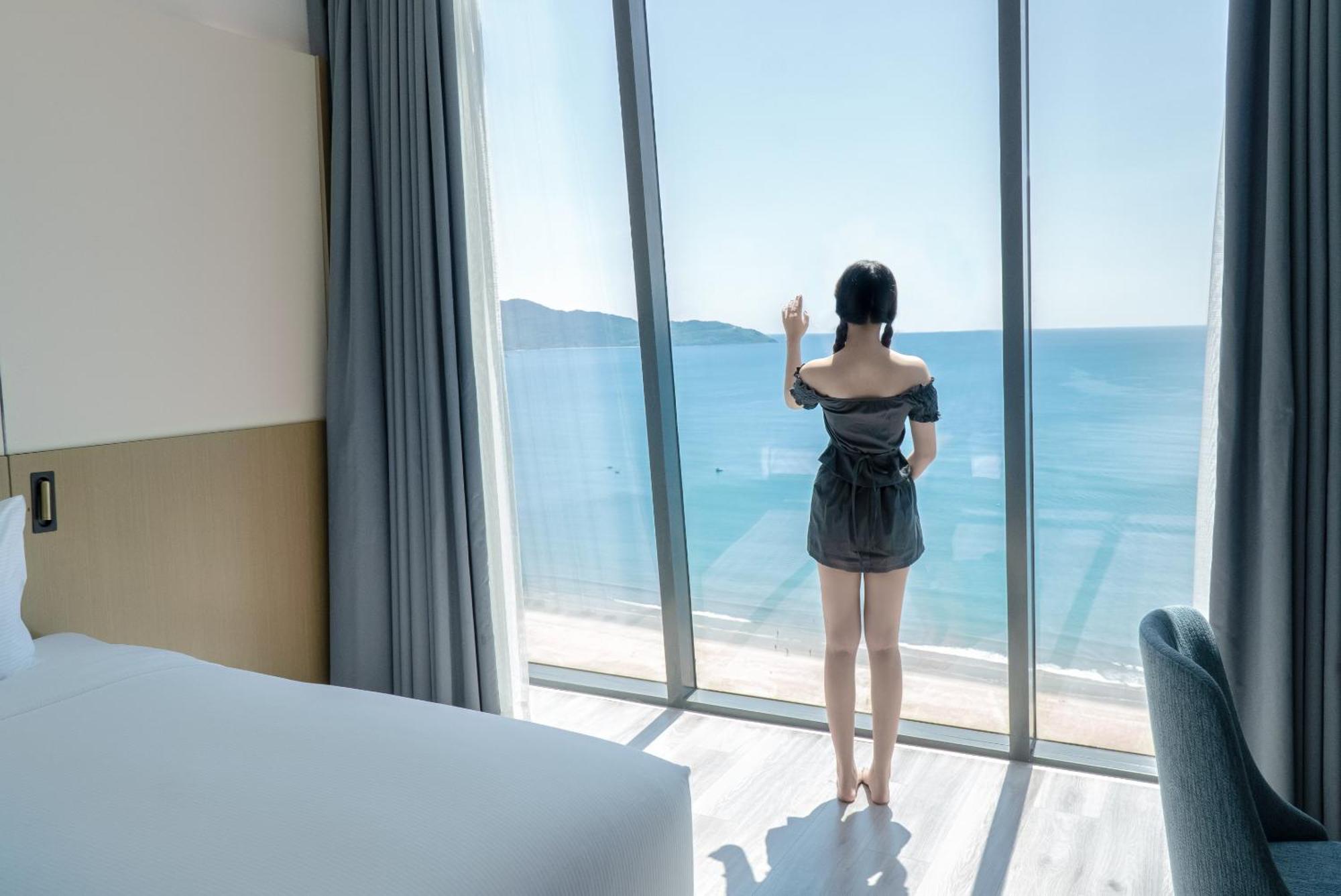 Awaken Da Nang Hotel Exterior foto